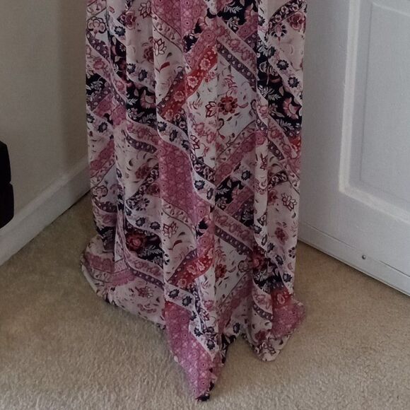 TRIXXI CLOTHING COMPANY Women's Criss Cross Detail Maxi Dress (Size XL) "FLORAL" - Picture 2 of 9
